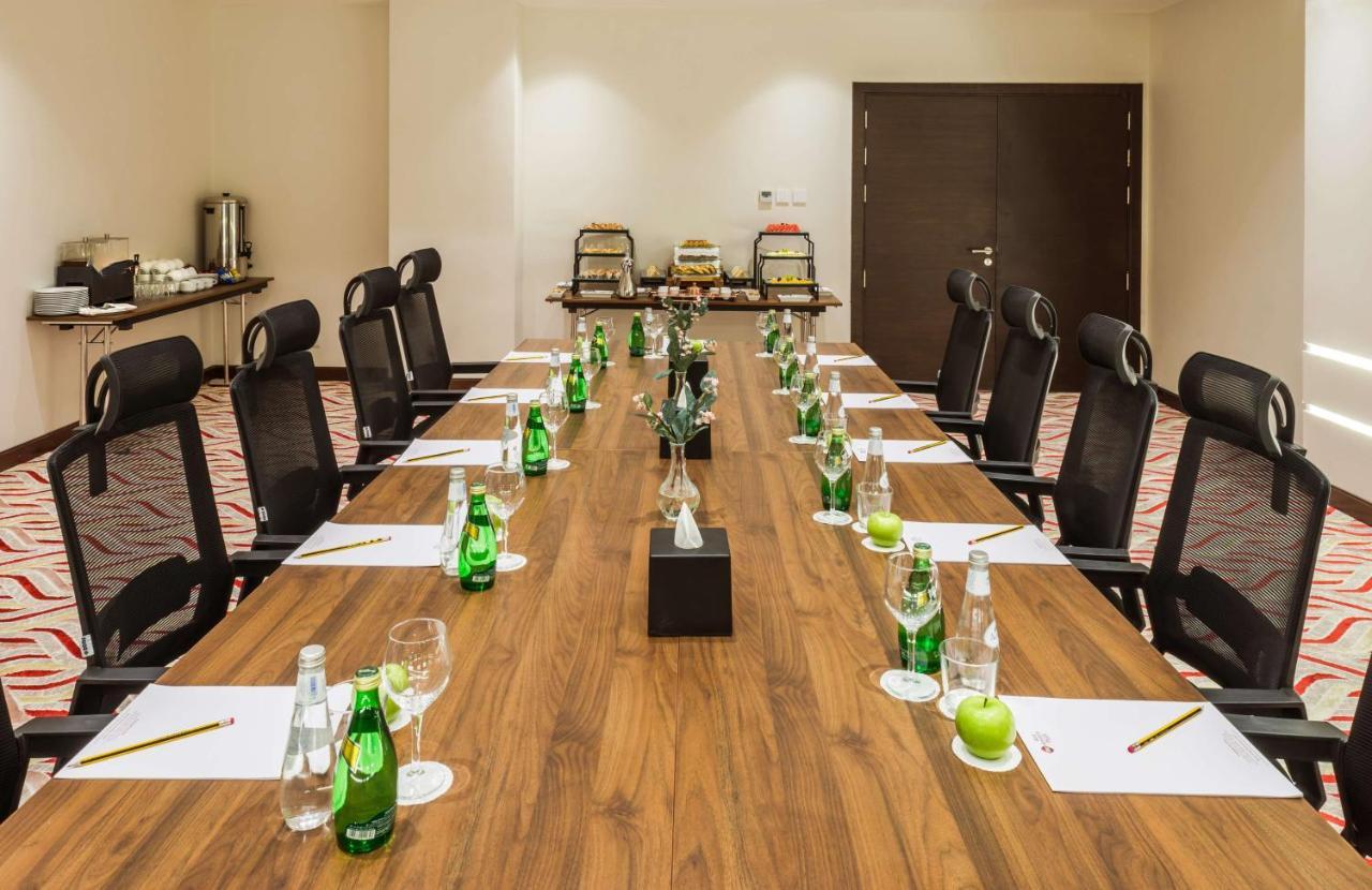 Best Western Plus Al Qurayyat City Center Экстерьер фото