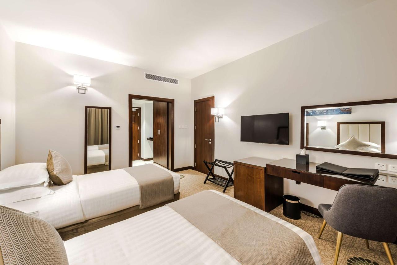 Best Western Plus Al Qurayyat City Center Экстерьер фото