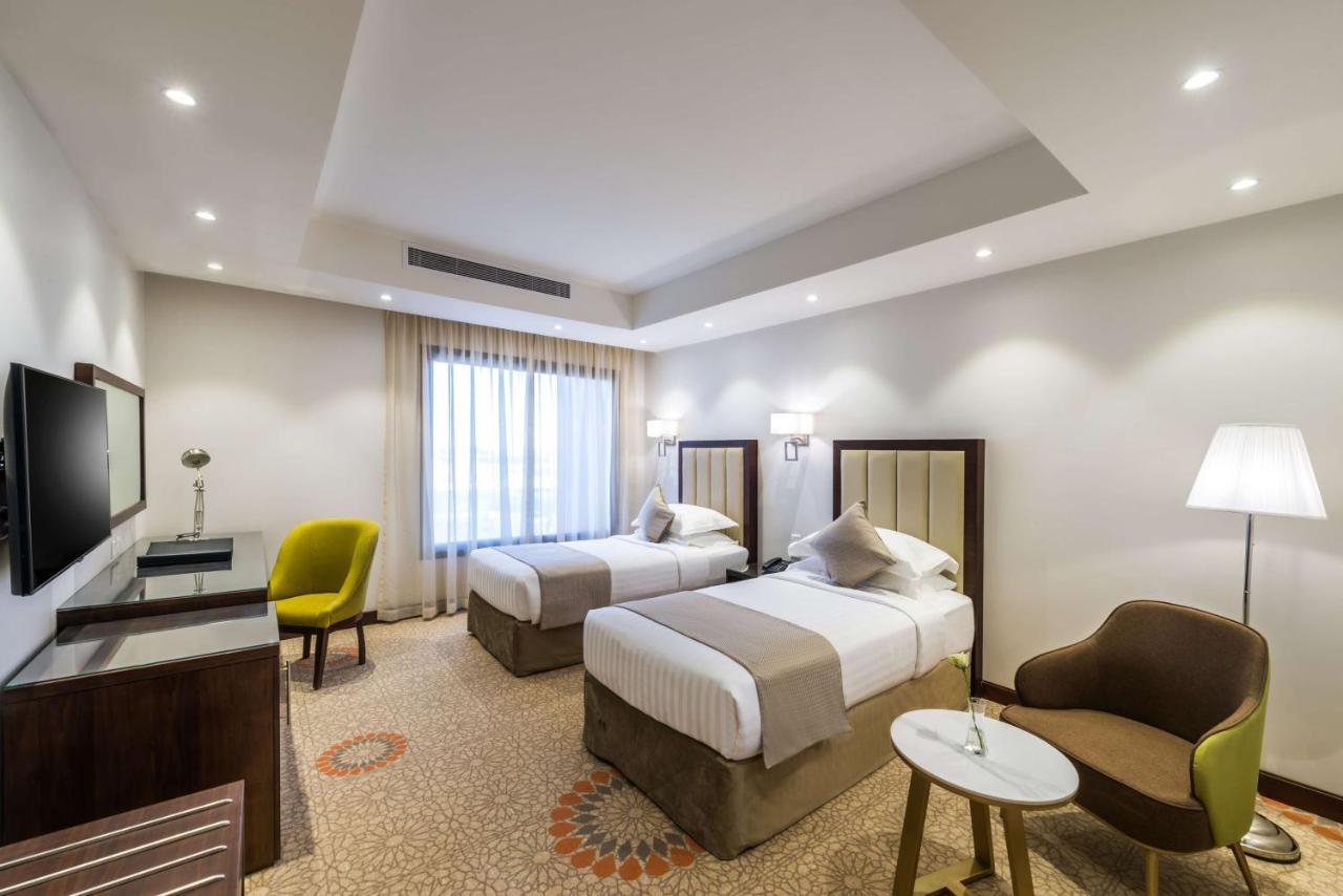 Best Western Plus Al Qurayyat City Center Экстерьер фото