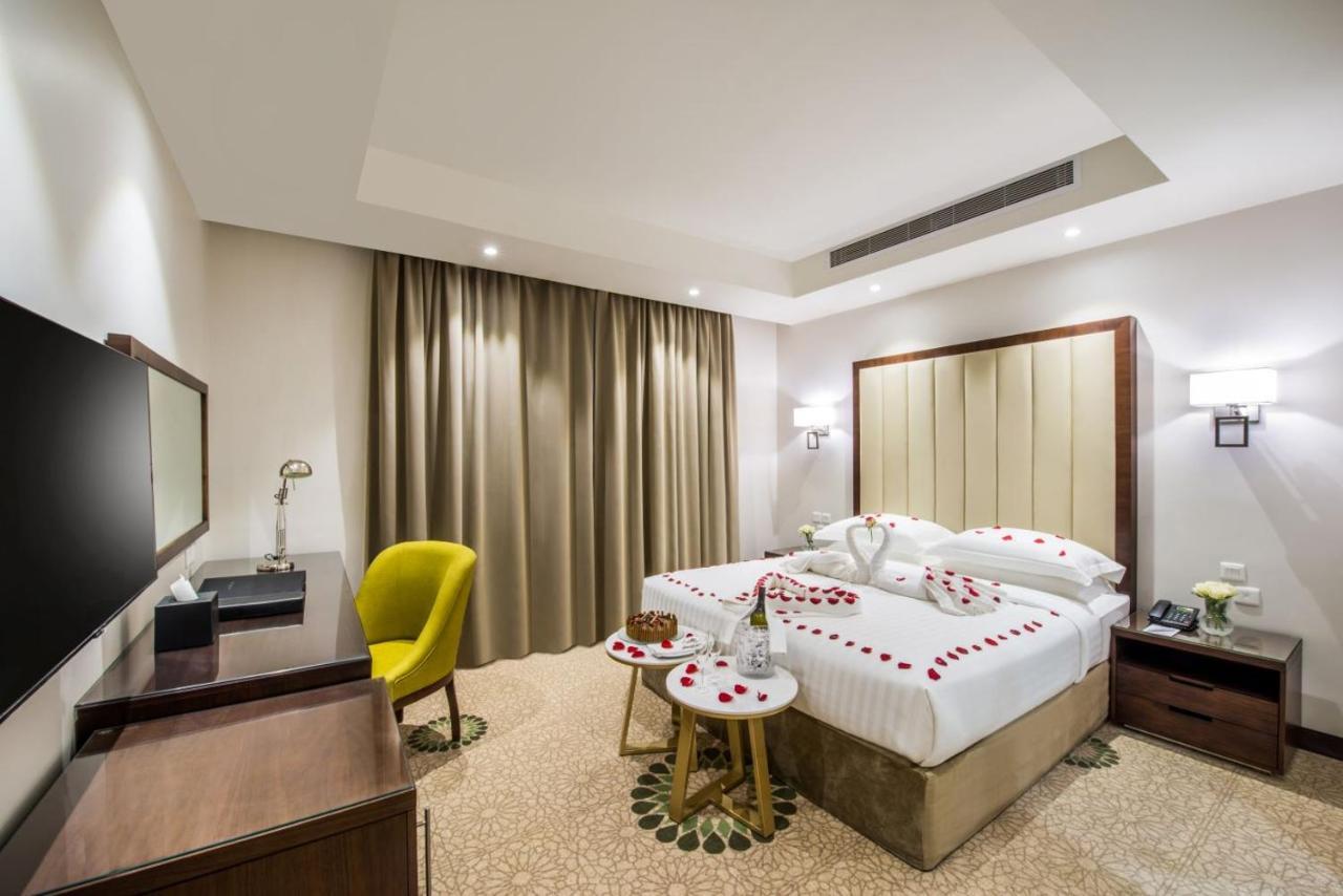 Best Western Plus Al Qurayyat City Center Экстерьер фото
