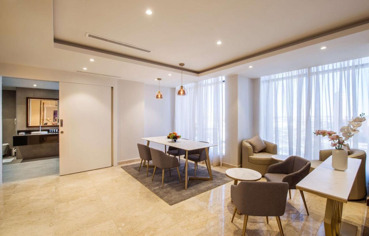 Best Western Plus Al Qurayyat City Center Экстерьер фото