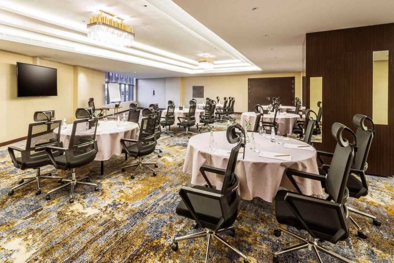 Best Western Plus Al Qurayyat City Center Экстерьер фото